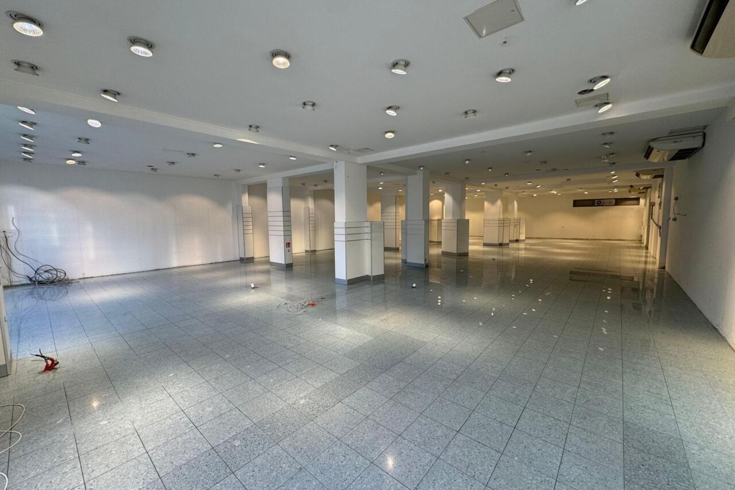 Poslovni prostor Sesvete 12